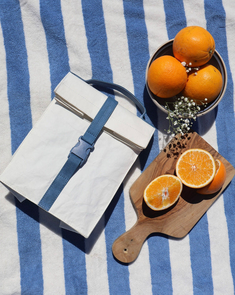 files/PaperSackLunchFlatlay.jpg